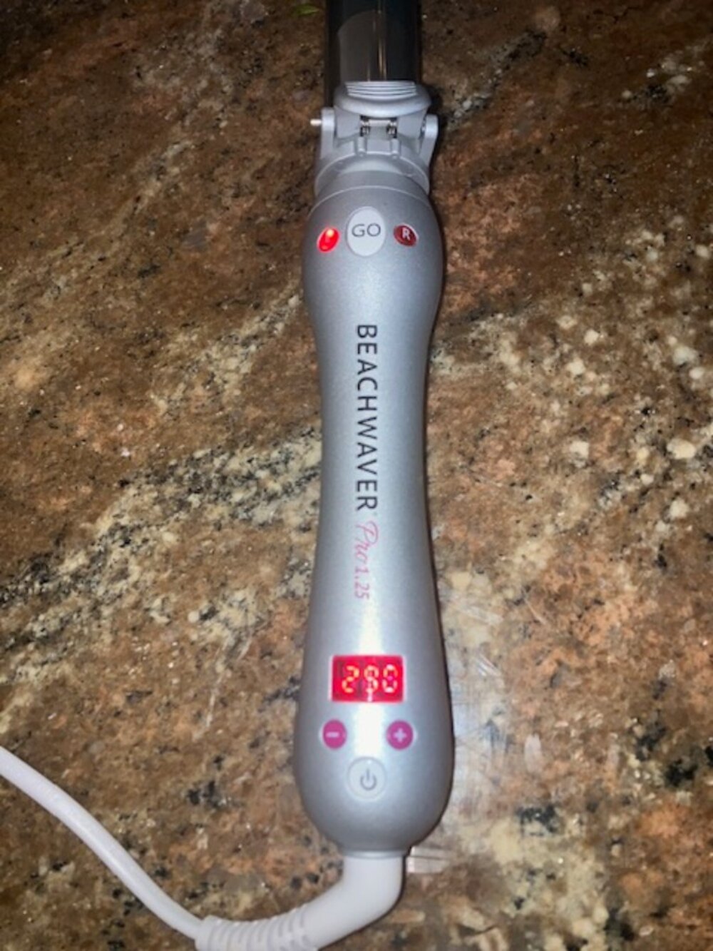 BEACHWAVER® PRO 1.25 DUAL VOLTAGE ROTATING CURLING IRON USED TWICE!! - Picture 8 of 11